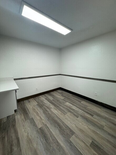 More Photos Of 301 Frontage Rd, Clermont Medical For Lease