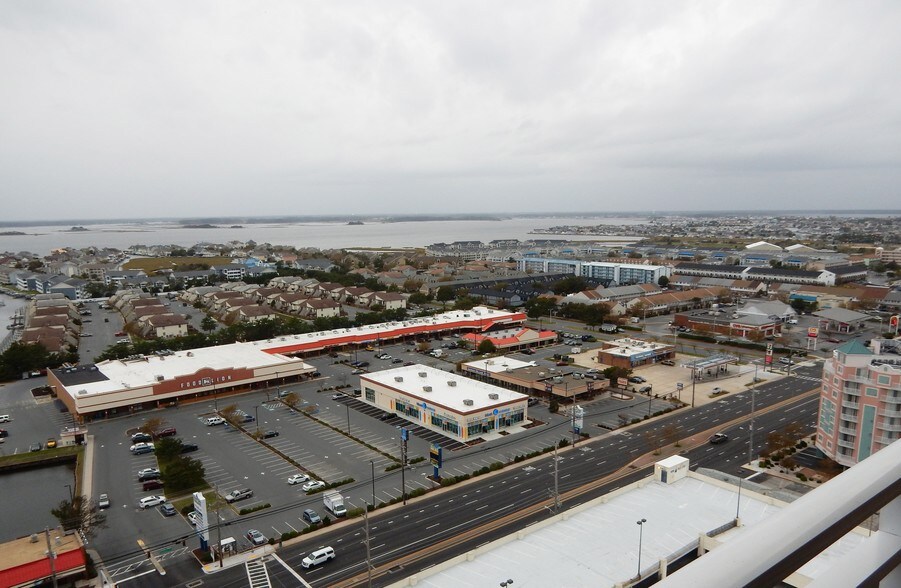 More Photos Of 11805 Coastal Hwy, Ocean City Storefront For Lease