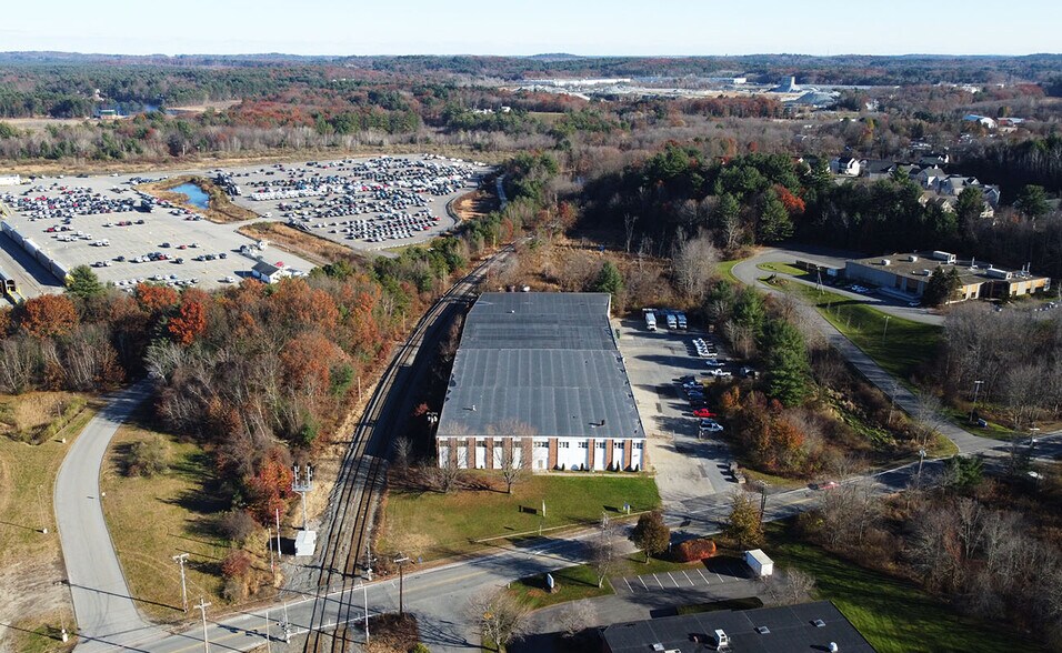 More Photos Of 6 Willow Rd, Ayer Warehouse For Lease