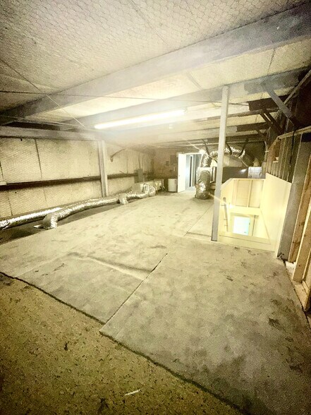 More Photos Of 4002 Laviosier St, Chalmette Warehouse For Lease