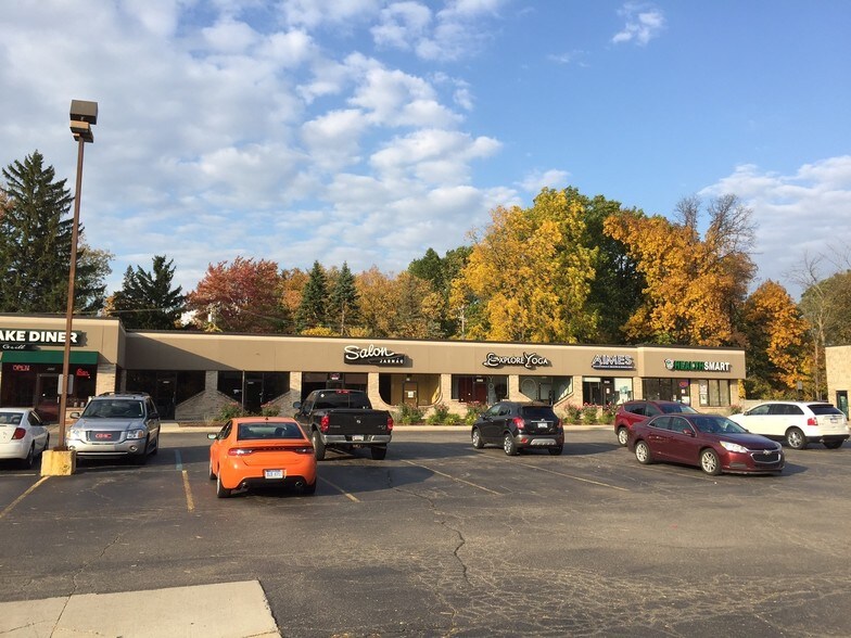 More Photos Of 6012-6054 Rochester Rd, Troy General Retail For Lease