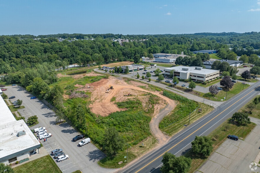 More Photos Of 100 Centerpoint, Middletown Land For Sale