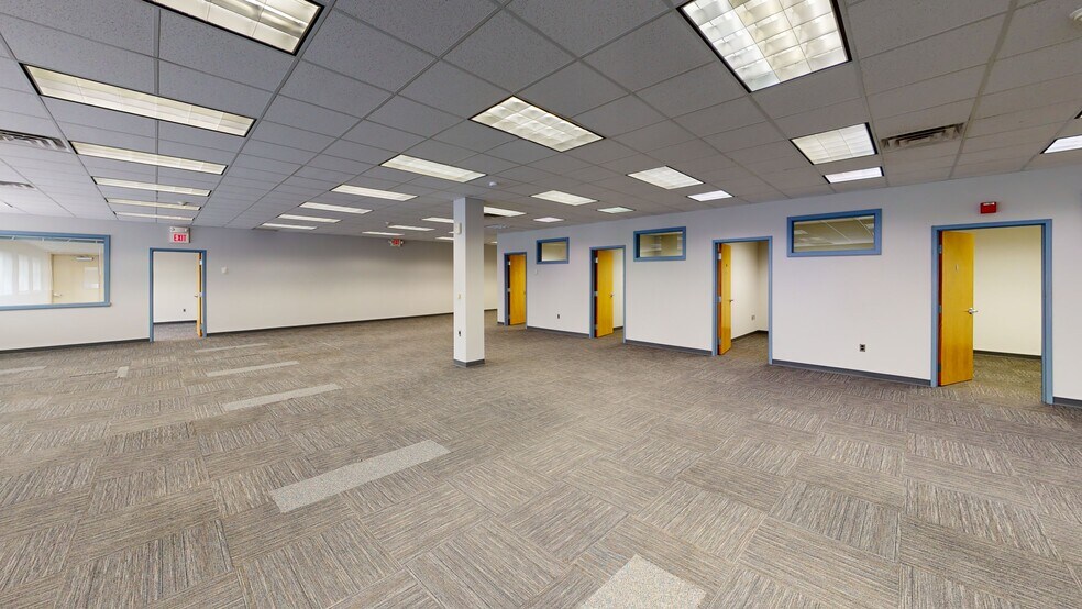 More Photos Of 3625 Quakerbridge Rd, Hamilton Medical For Lease