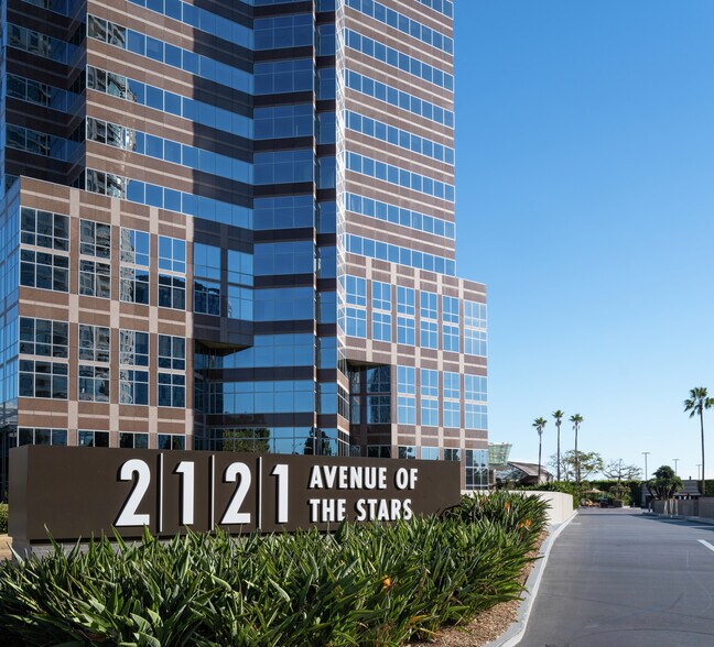 More Photos Of 2121 Avenue of the Stars, Century City Coworking Space