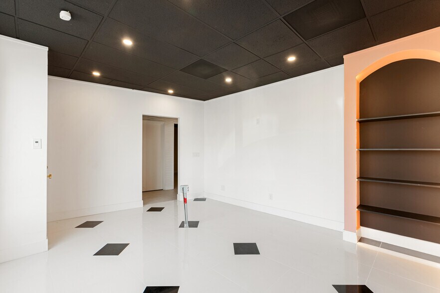 More Photos Of 6512-6514 Bright Ave, Whittier Storefront Retail Residential For Sale