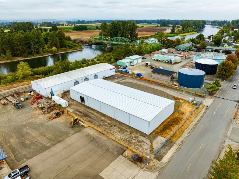 More Photos Of 810 S 2nd St, Harrisburg Warehouse For Lease