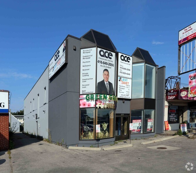 Primary Photo Of 6174 Yonge St, Toronto Storefront For Lease