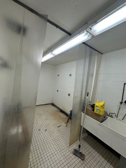 More Photos Of 28507 AB-36, Sunnynook Industrial For Sale