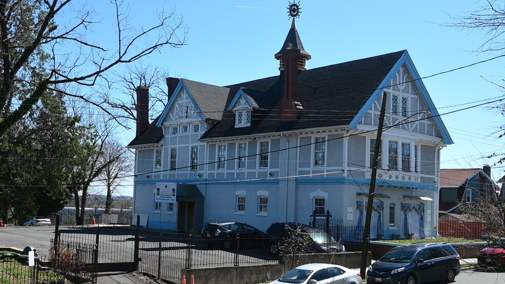 More Photos Of 2715-2725 22nd St NE, Washington Religious Facility For Sale