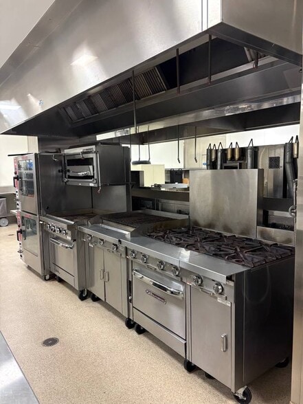 Primary Photo Of 1816 S Figueroa St, Los Angeles Coworking Space