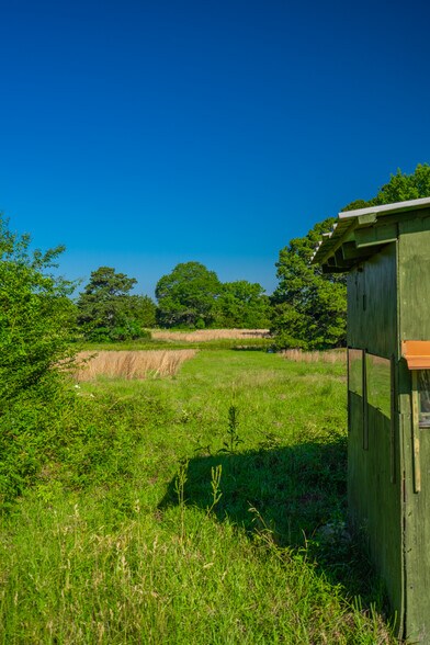 More Photos Of County Road 2592, Marietta Land For Sale