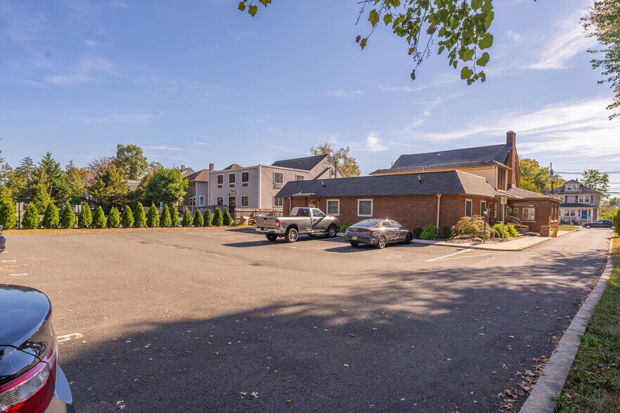 More Photos Of 150 W End Ave, Somerville Office For Lease