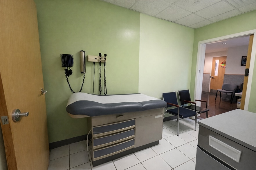 More Photos Of 128-138 Mott St, New York Medical For Sale