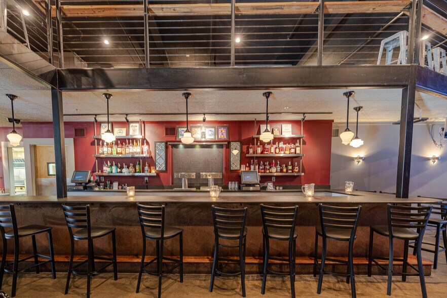 More Photos Of 743 Haywood Rd, Asheville Restaurant For Sale