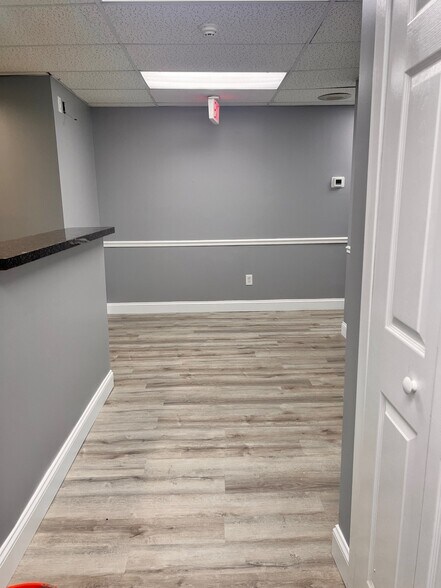 More Photos Of 233 Union Ave, Holbrook Medical For Lease