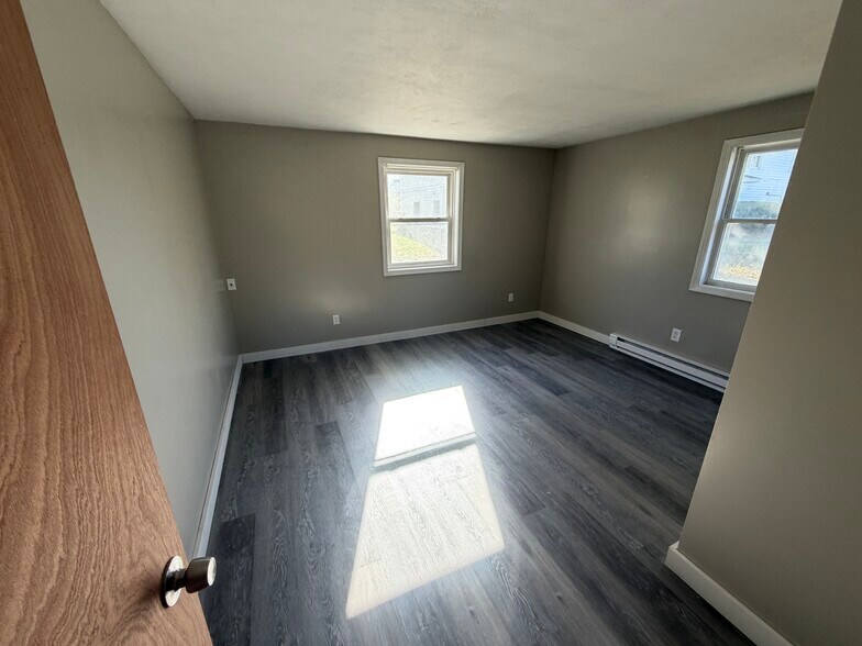 More Photos Of 115 Willow St, Lockport Multifamily For Sale