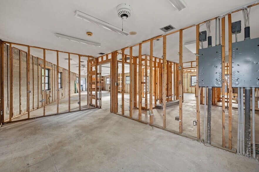 More Photos Of , Sanibel General Retail For Sale