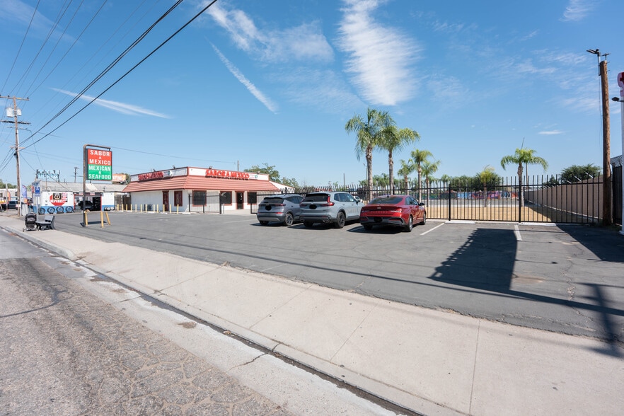 More Photos Of 2112 E California Ave, Bakersfield Restaurant For Sale