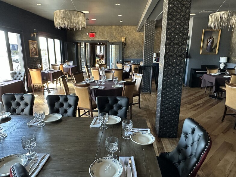 More Photos Of 141 Mansion Ave, Staten Island Restaurant For Sale