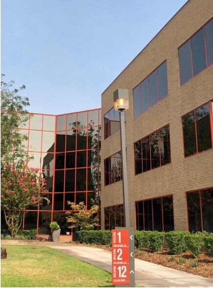 More Photos Of 2125 Oak Grove Rd, Walnut Creek Office For Lease