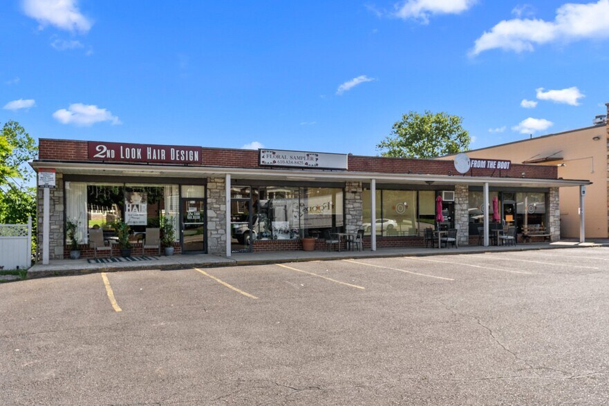 More Photos Of 513-519 Germantown Pike, Lafayette Hill Storefront For Sale