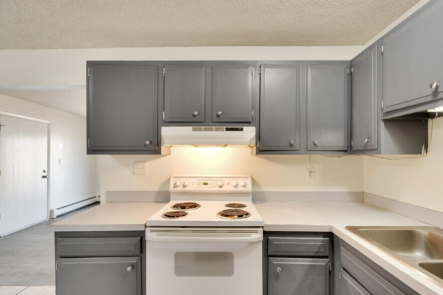 More Photos Of 2435-2459 W 11th St, Greeley Apartments For Sale
