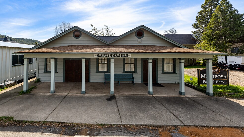 More Photos Of 4981 9th St, Mariposa Funeral Home For Sale