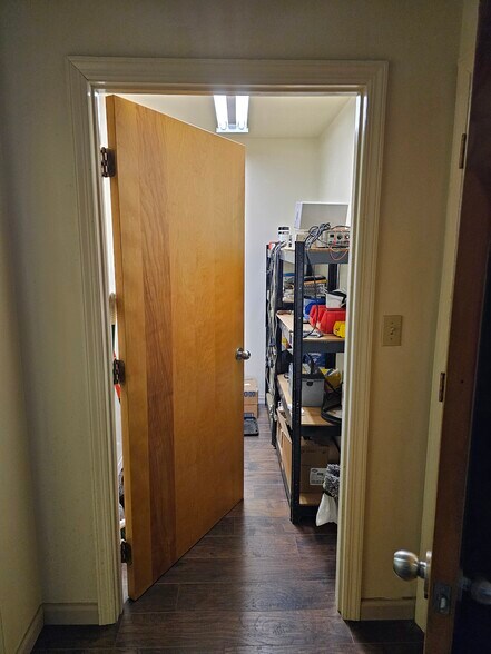 More Photos Of 3676 Crescent Ct E, Whitehall Warehouse For Lease