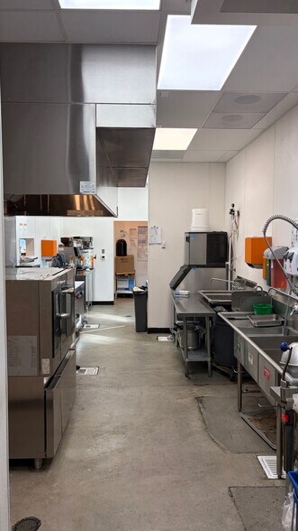 More Photos Of 8480 W Sunset Rd, Las Vegas Restaurant For Lease