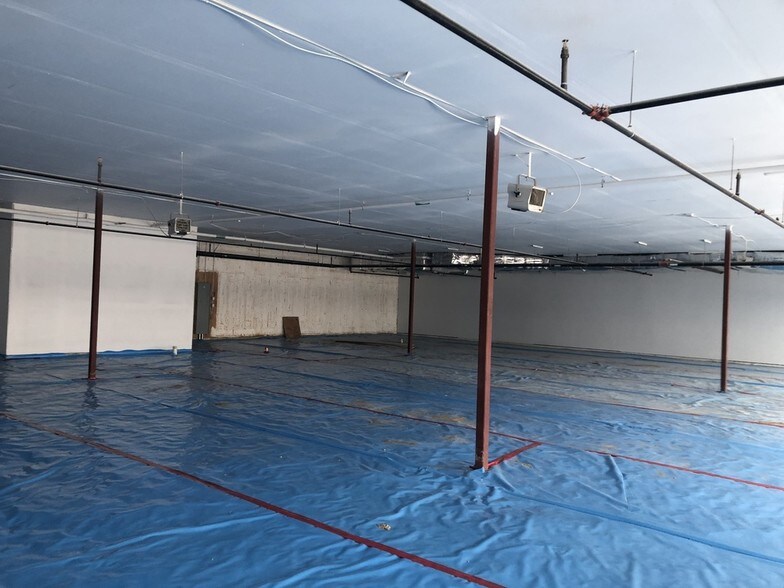 More Photos Of 6187 Marcella Blvd, Hobart Medical For Lease