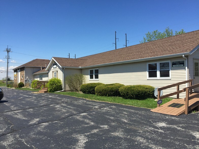 More Photos Of 4004 Campbell St, Valparaiso Medical For Lease