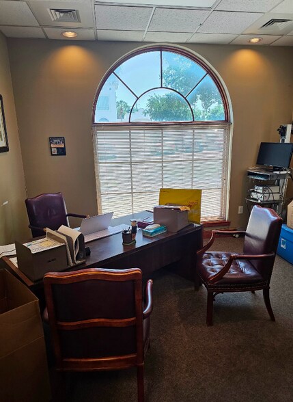 More Photos Of 4775 Hamilton Wolfe Rd, San Antonio Medical For Sale