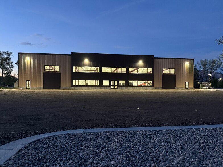 Primary Photo Of 1750 1700 S, West Haven Industrial For Lease