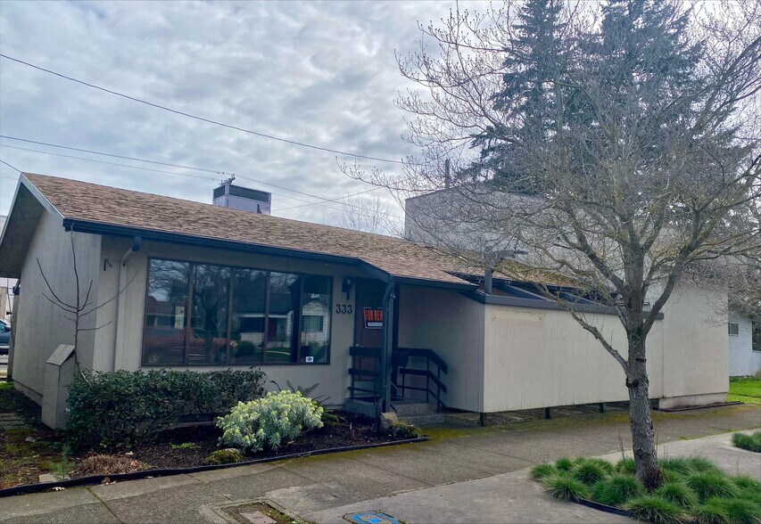 Primary Photo Of 333 NW 3rd Ave, Canby Office For Lease