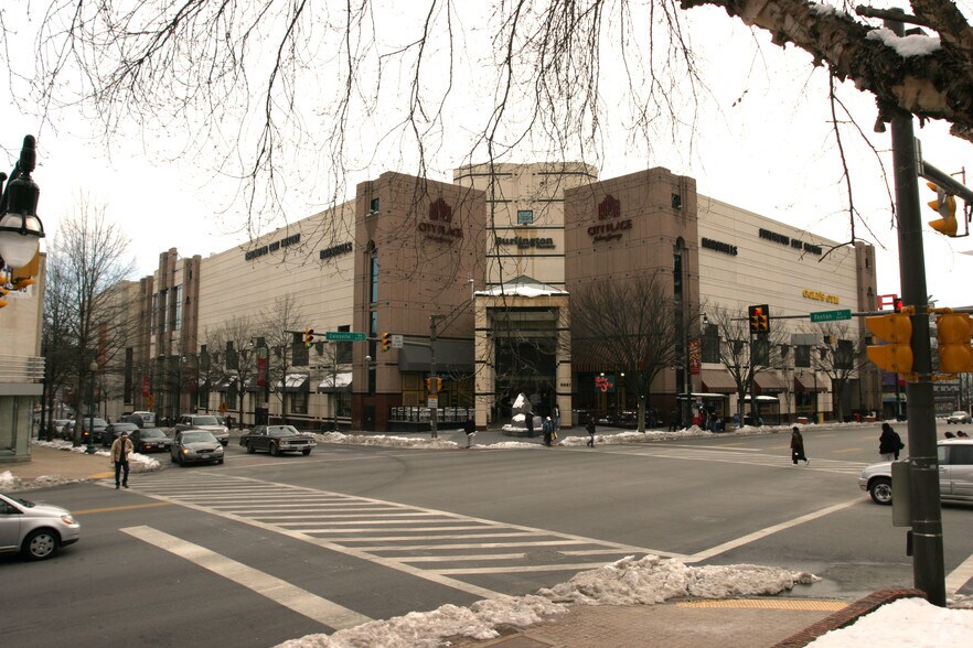 More Photos Of 8661 Colesville Rd, Silver Spring General Retail For Lease