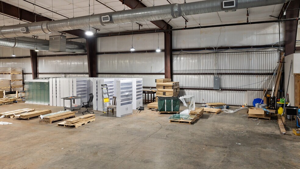 More Photos Of 174 W Stave Mill Rd, Rogers Self Storage For Lease