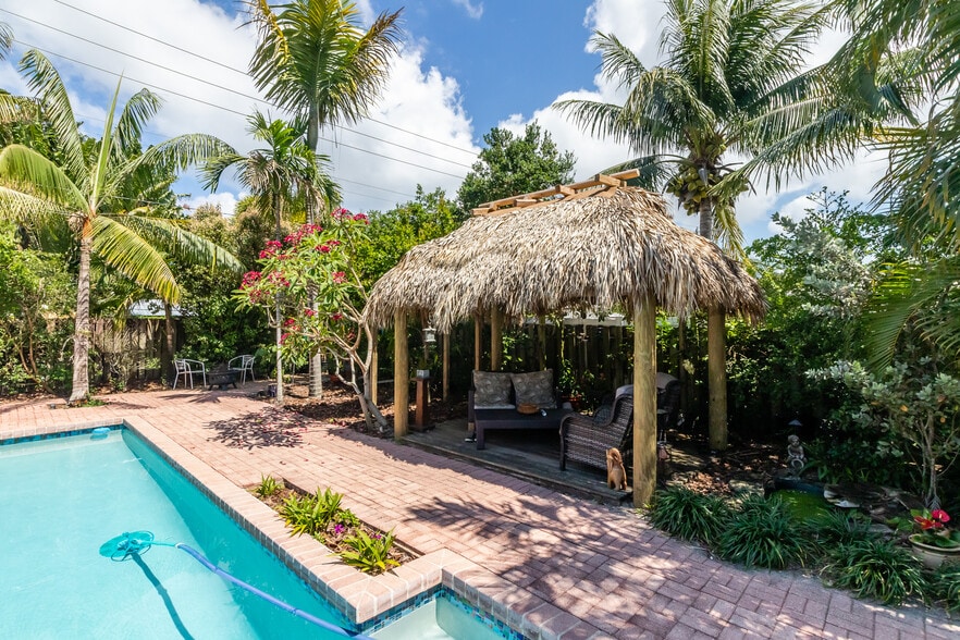 More Photos Of 1606 NE 15th Ave, Fort Lauderdale Specialty For Sale