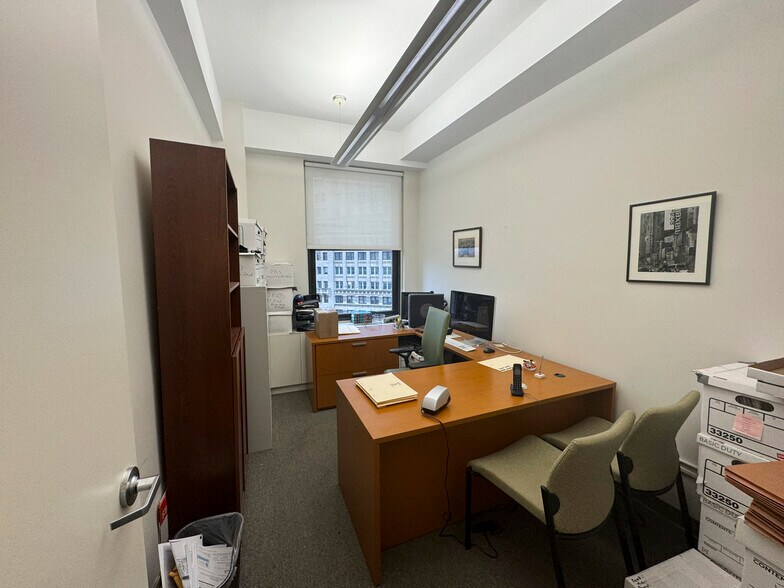 More Photos Of 225 Broadway, New York Office For Lease