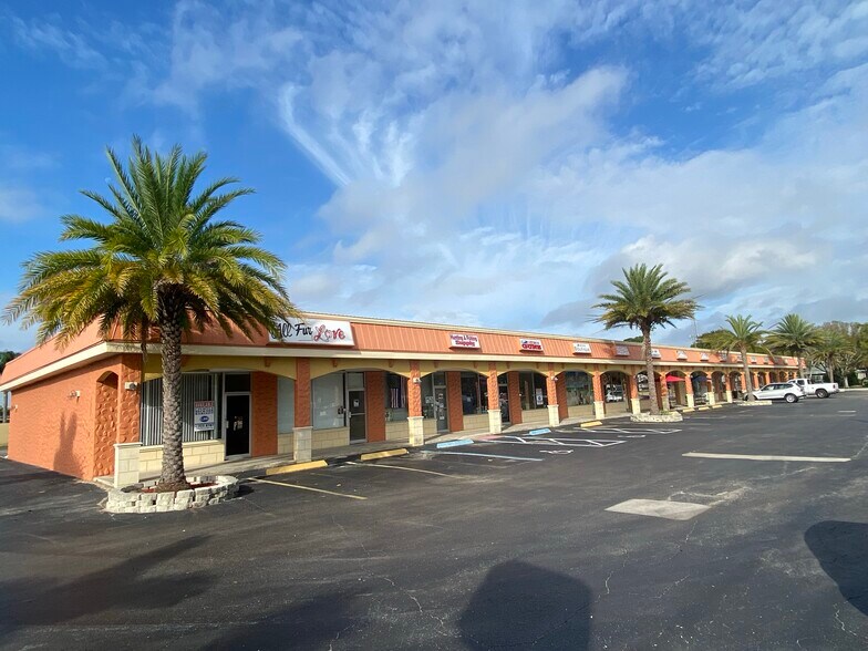 Primary Photo Of 2137 N Courtenay Pky, Merritt Island Unknown For Lease