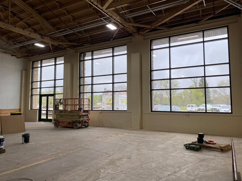 More Photos Of 5505 123rd St W, Savage Manufacturing For Lease