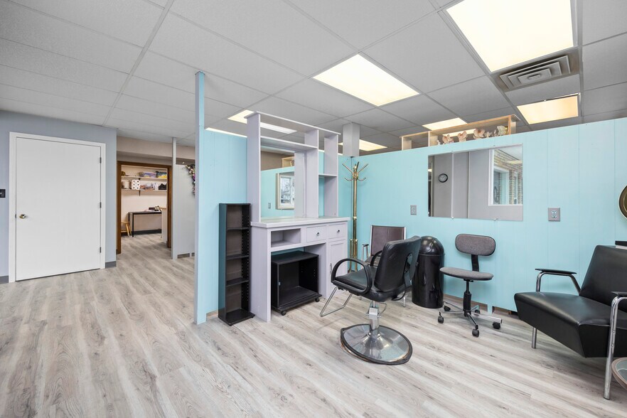 More Photos Of 1801 Croghan St, Fremont Storefront Retail Residential For Sale