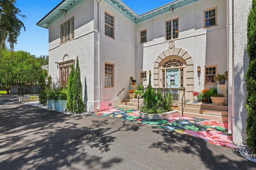 More Photos Of 1010 E Victory Dr, Savannah Office For Lease