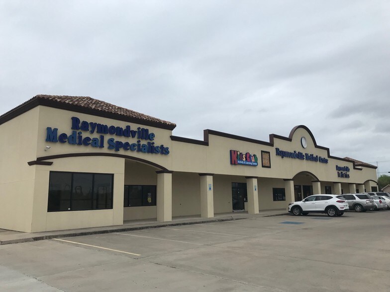 More Photos Of 640 S Expressway 77, Raymondville Medical For Lease