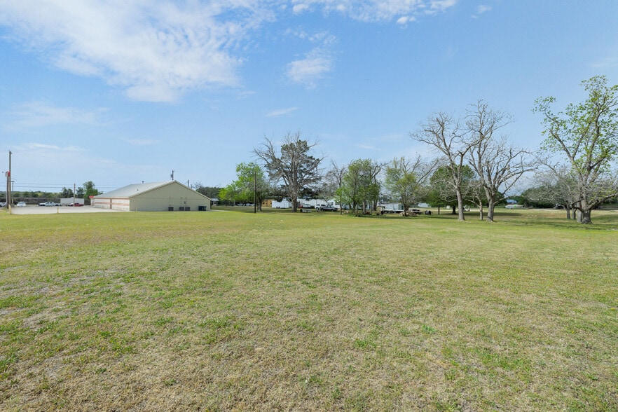 More Photos Of 1306 W Cameron Ave, Rockdale Religious Facility For Sale