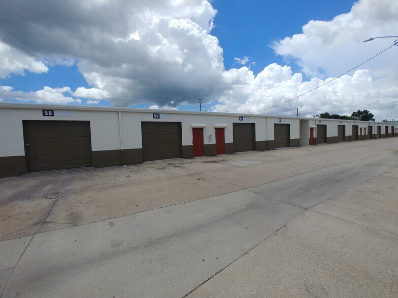 More Photos Of 4745 126th Ave N, Clearwater Self Storage For Lease