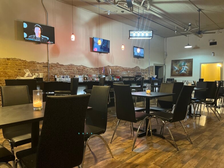 More Photos Of 745 Washington Ave, Greenville Hotel For Sale