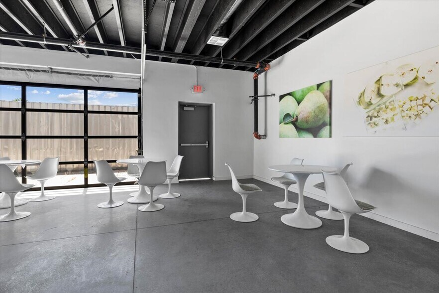 More Photos Of 3030 Lower Mill Dr, Hood River Industrial For Sale