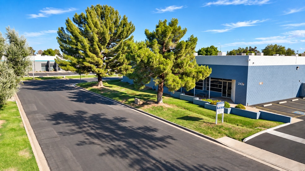 More Photos Of 2405 W Geneva Dr, Tempe Warehouse For Sale