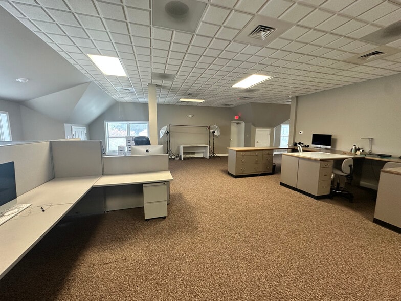 More Photos Of 4624 Chambliss Ave, Knoxville Office Residential For Sale