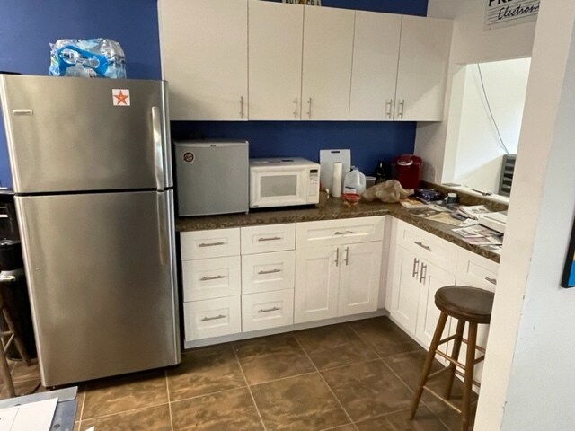 More Photos Of 1011-1065 5th Ave N, Naples Storefront Retail Office For Lease